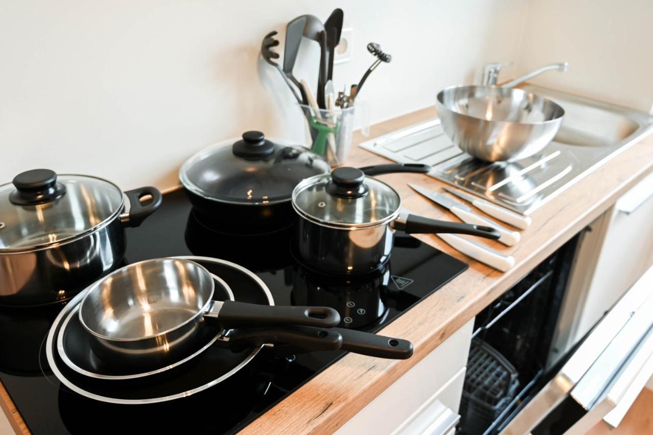 50Qm Apartment In Krefeld Zentral Gelegen Mit Hohen Decken - Beuys Apartments - Крефельд Екстер'єр фото